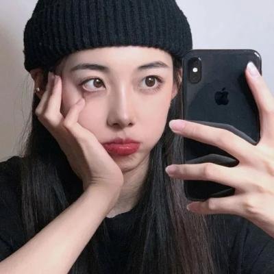 夜深吻唇香